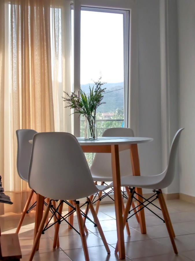 Helianthos Villa - Apartment No4 PalaiónTsiflíkion Dış mekan fotoğraf